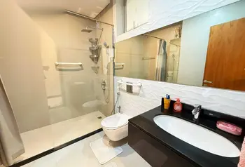 Fully Furnished 2-Bedroom Apartment on Reef Island