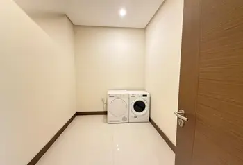 Semi-Furnished 4-Bedroom Penthouse for Rent in Seef