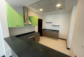 3-Bedroom Corner Apartment with Sea Views in Reef Island