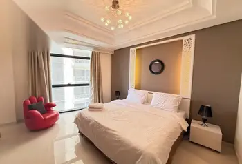 Fully Furnished 2-Bedroom Apartment with Sea View, Reef Island