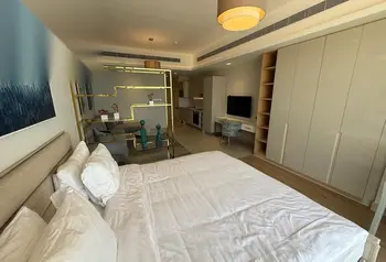 Fully Furnished Studio Apartment on Reef Island