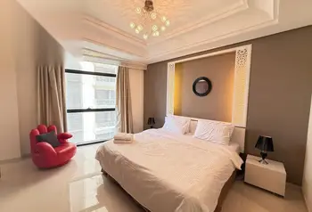 Fully Furnished 2-Bedroom Apartment with Sea View, Reef Island