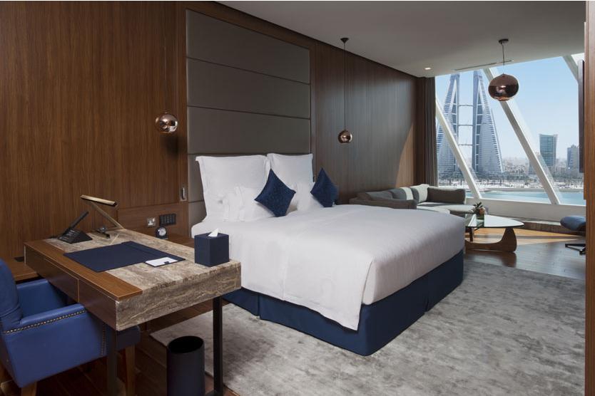 Deluxe Room-King Bed-Wyndham Tower- Bahrain Bay